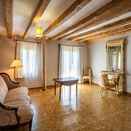Lo Palauet De La Muralla Balaguer Eksteriør bilde