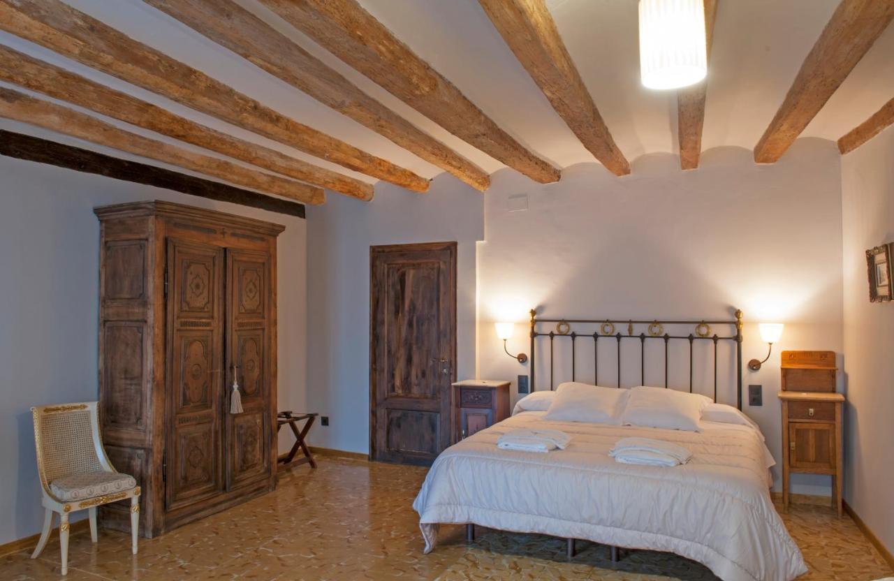 Lo Palauet De La Muralla Balaguer Eksteriør bilde