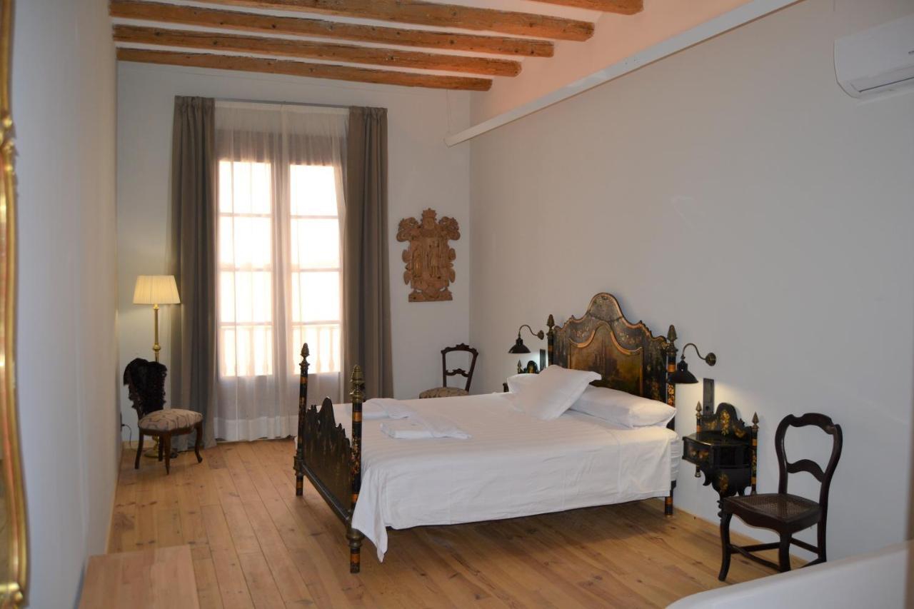 Lo Palauet De La Muralla Balaguer Eksteriør bilde